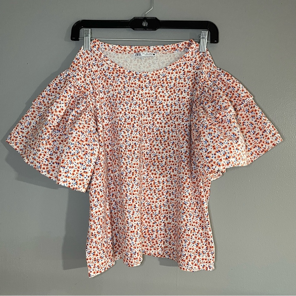 ZARA - Floral Ruffle Sleeve Top